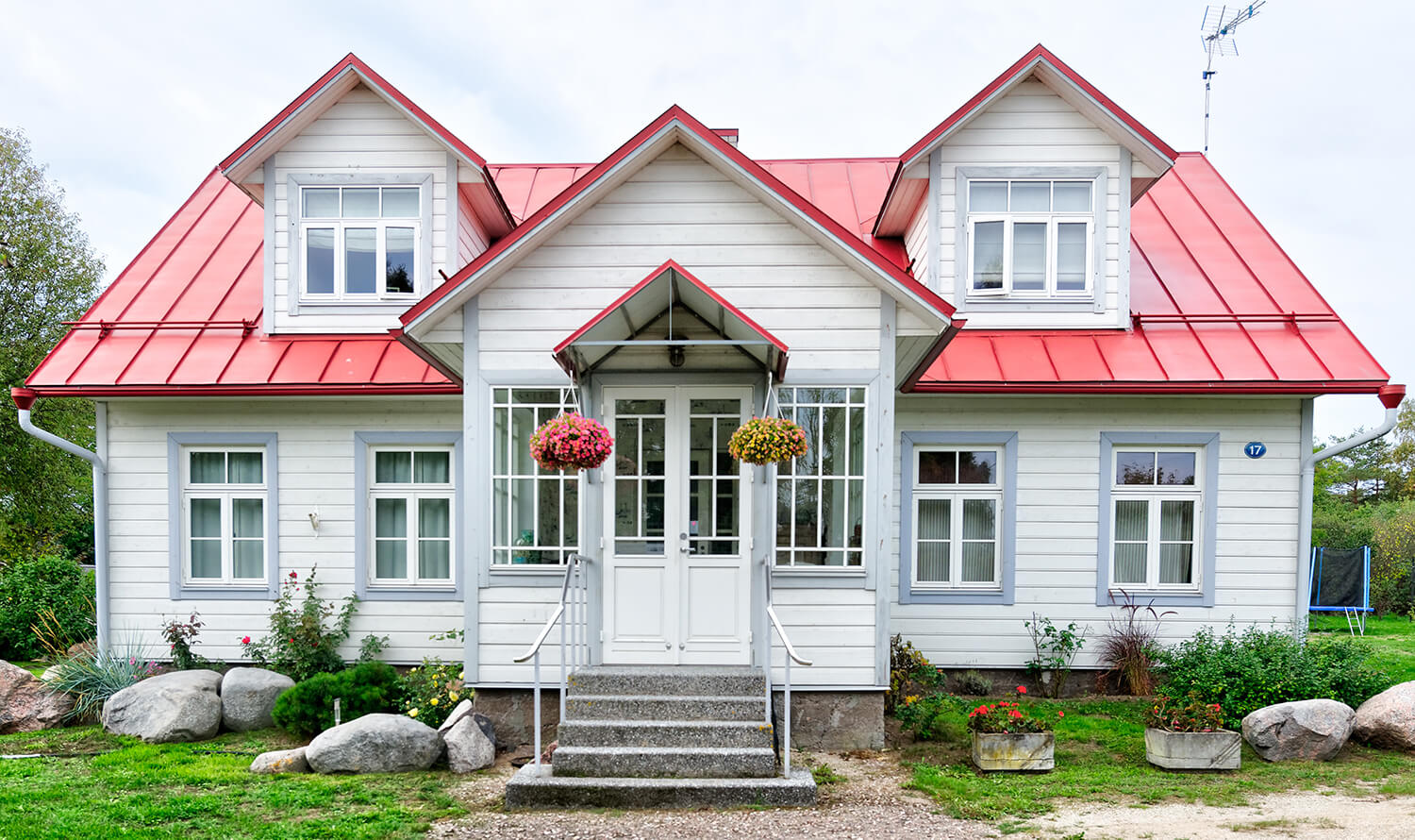 90 and still alert – grandma’s secret lies in living comfortably